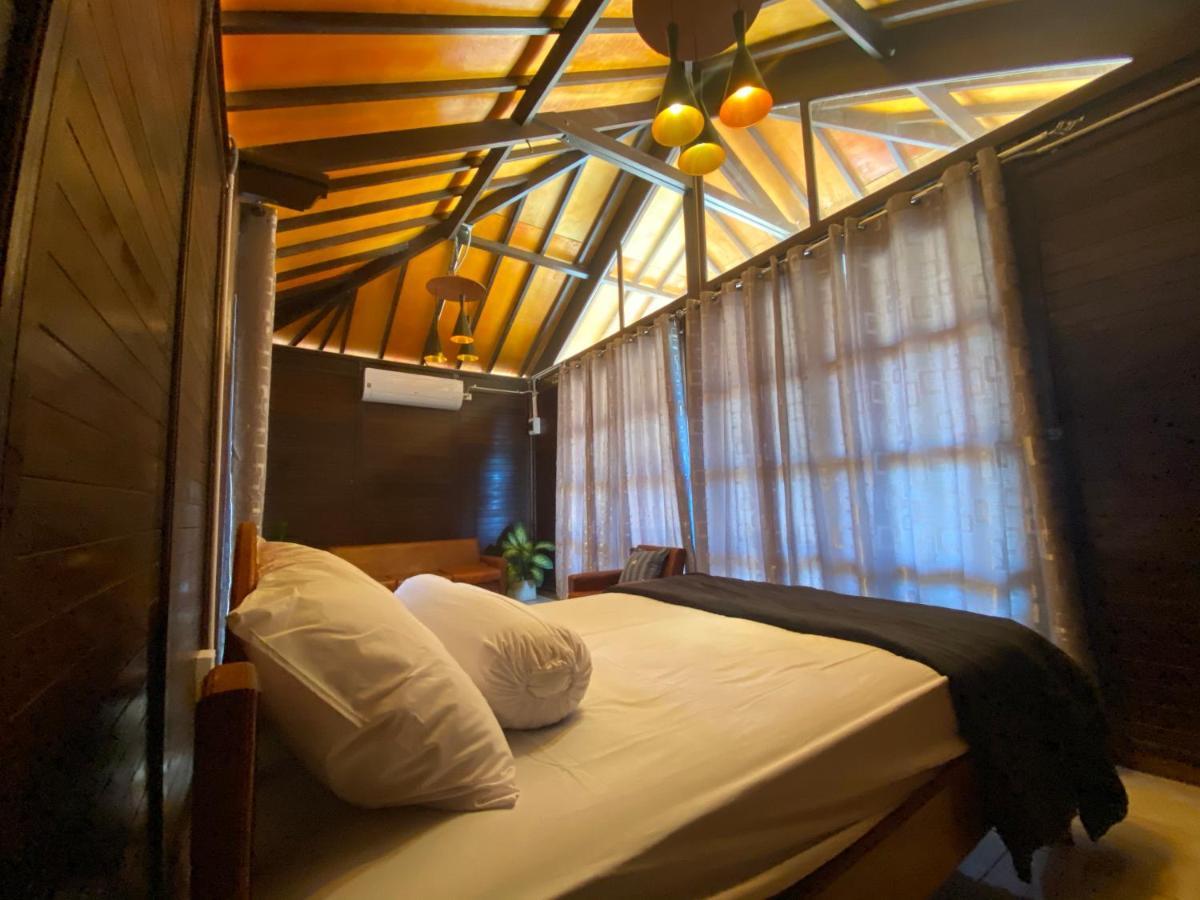 Compass Diving Resort Beloi エクステリア 写真