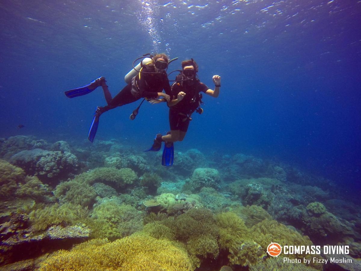 Compass Diving Resort Beloi エクステリア 写真